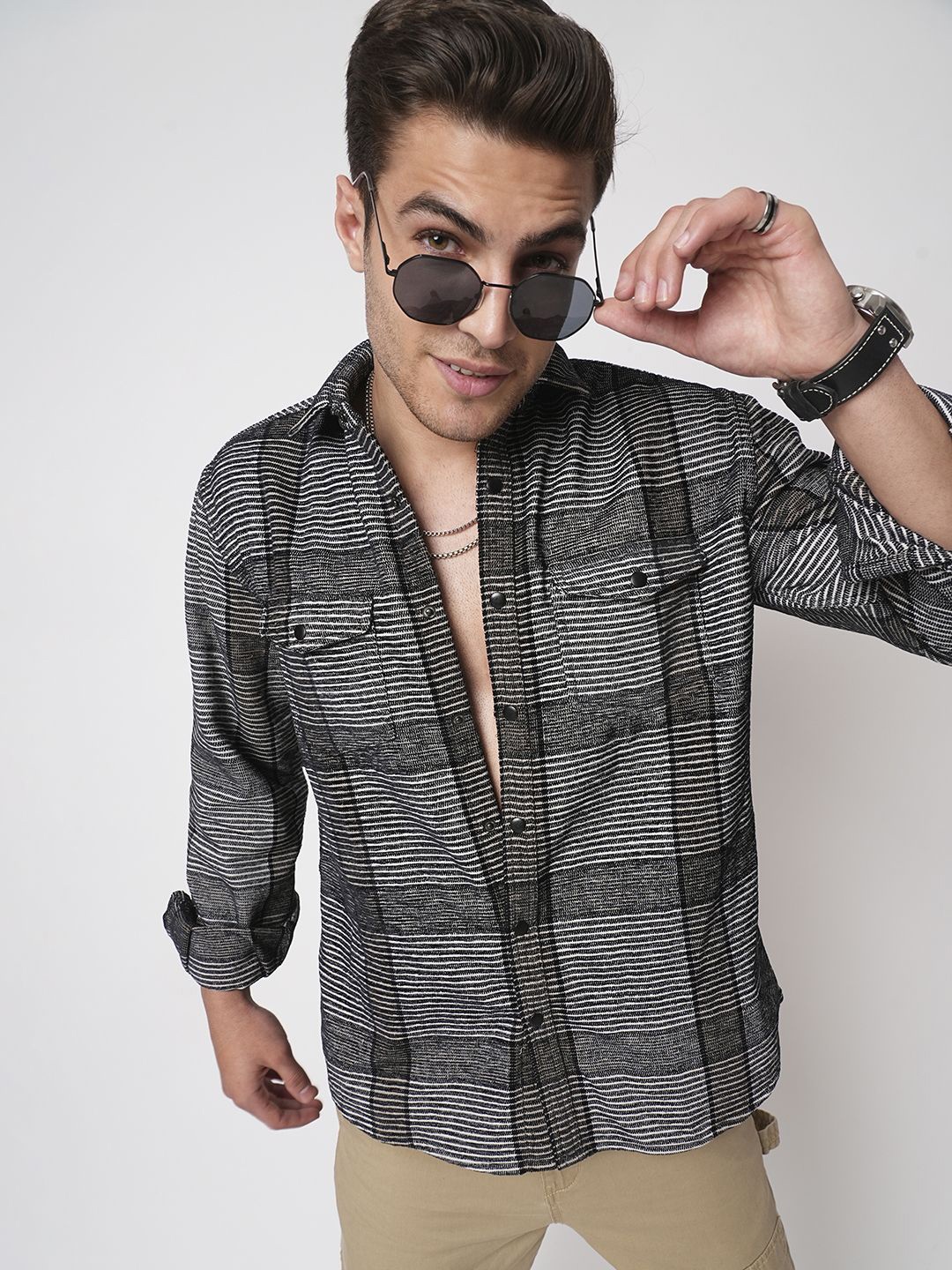

VASTRADO Men Classic Slim Fit Opaque Striped Casual Shirt, Black