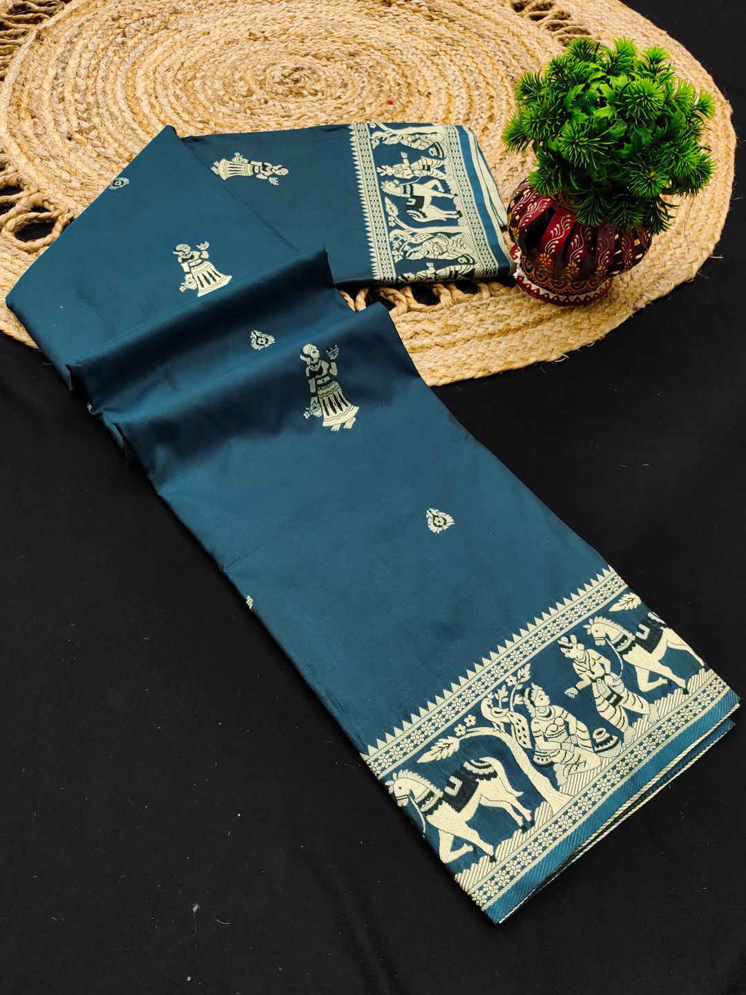 

SILKWEAR Ethnic Motifs Zari Silk Cotton Baluchari Saree, Teal