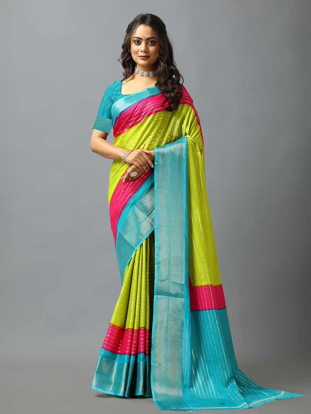 

VIRENDRA TEXTILES Woven Design Zari Saree, Turquoise blue
