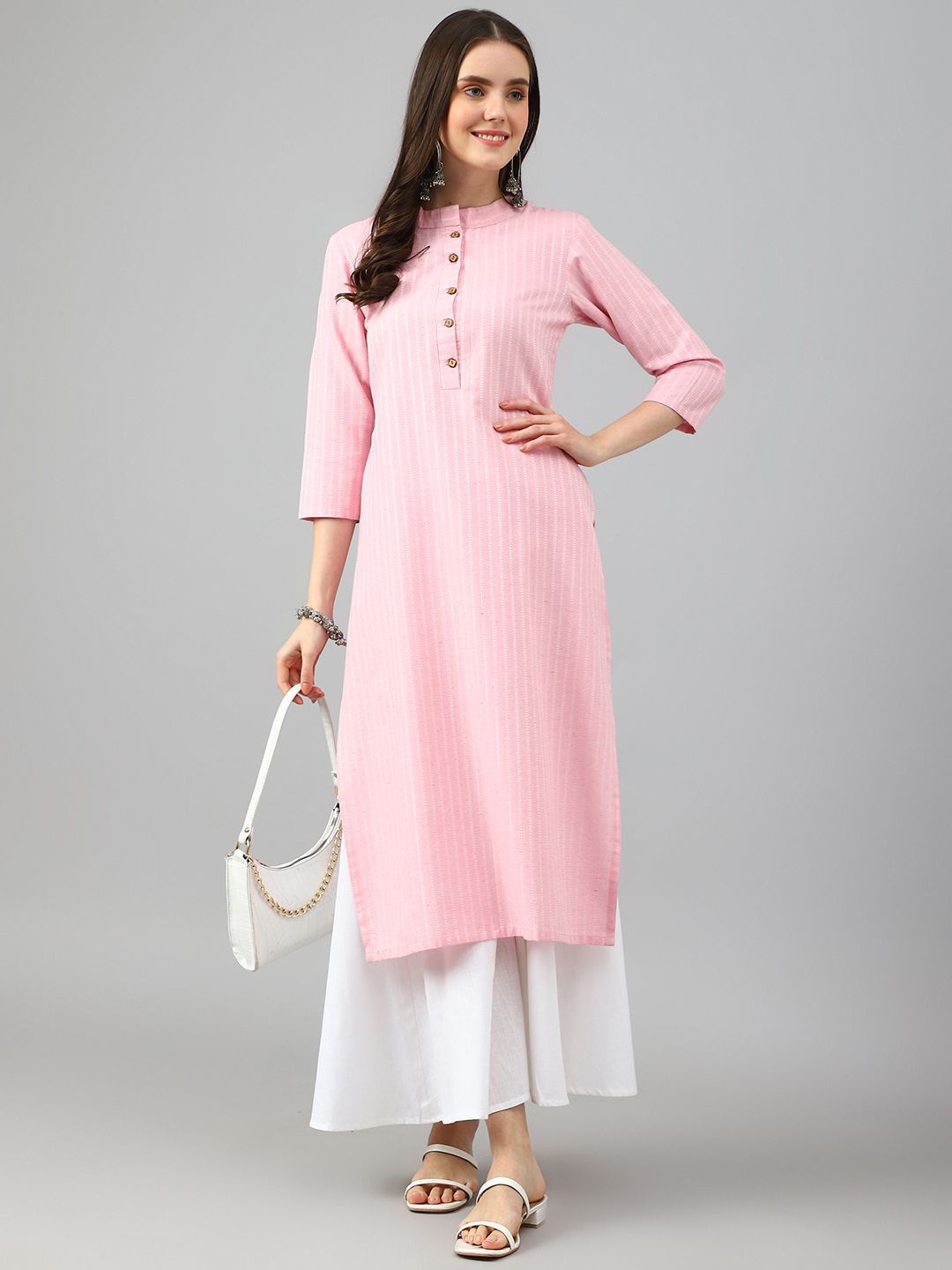 

Fourleaf Striped Mandarin Collar Straight Kurta, Pink