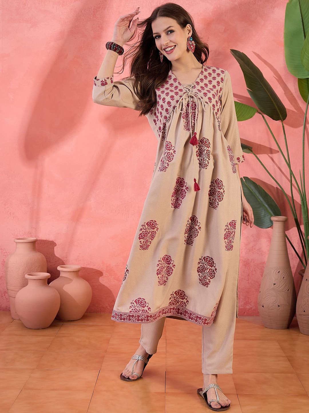 

Sangria Floral Printed Pure Cotton V-Neck Empire Kurta With Trousers, Pink