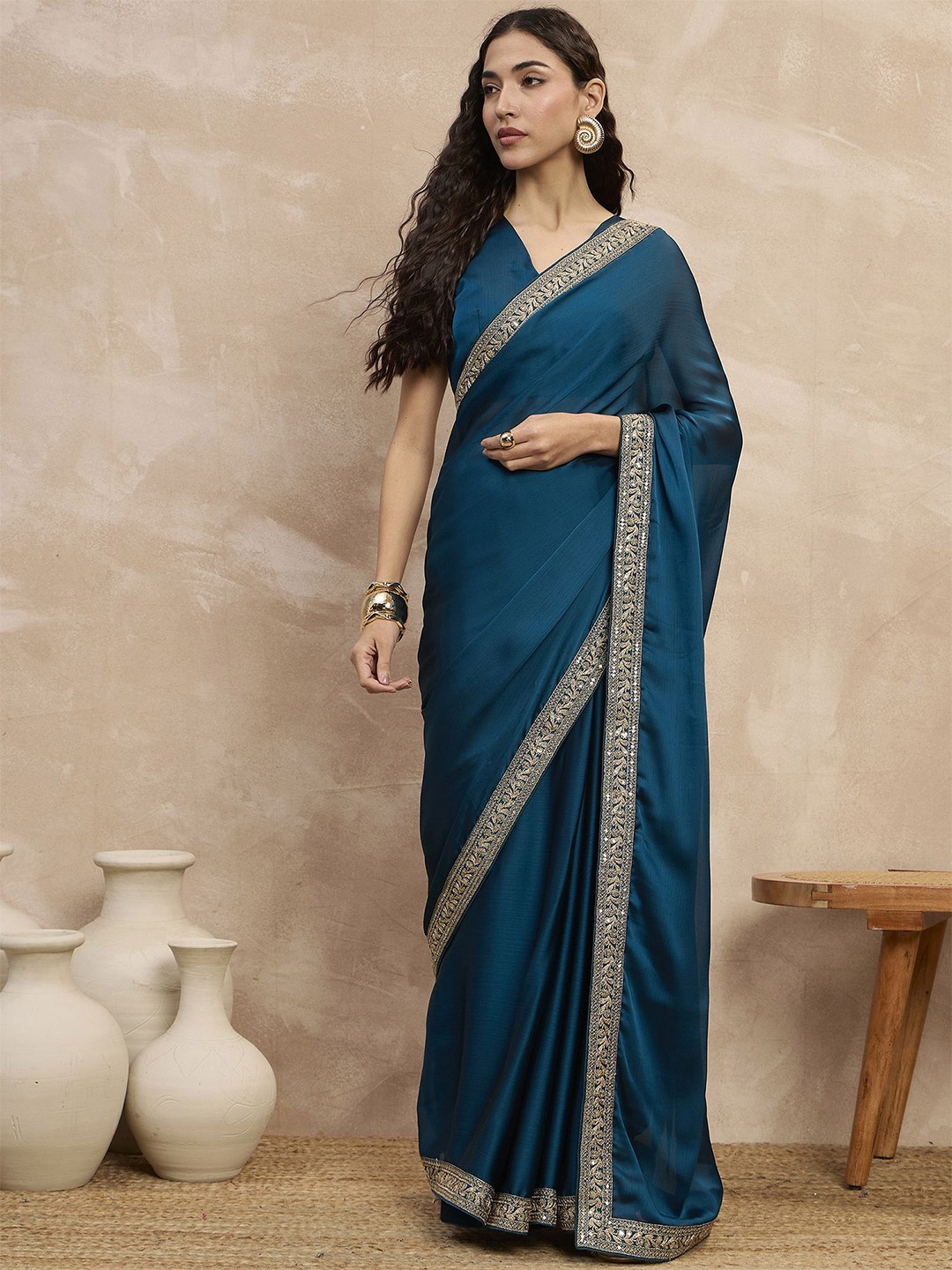 

all about you Embroidered Saree With Unstitched Blouse Piece, Blue