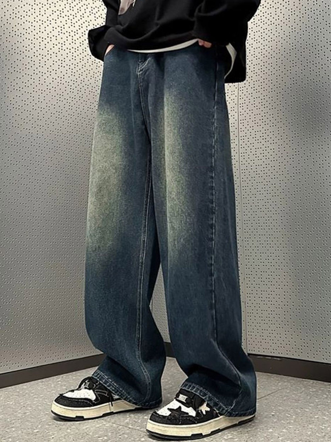 

HERE&NOW Men Regular Fit Mid-Rise Clean Look Heavy Fade Jeans, Blue