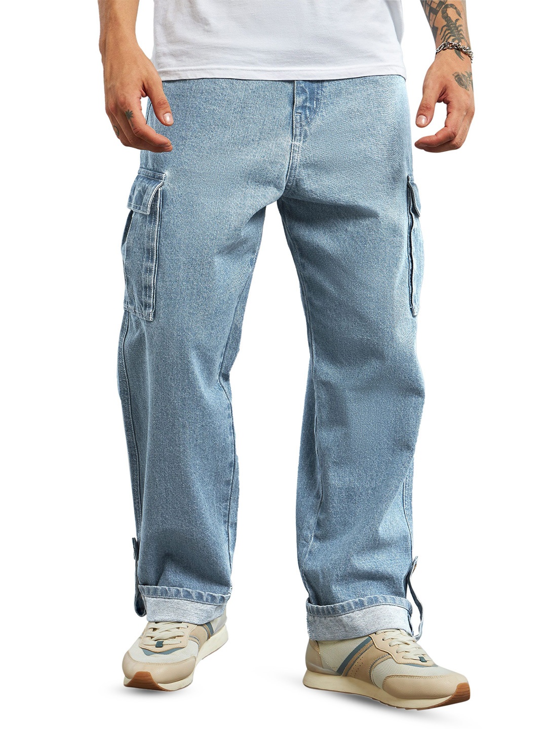 

Beyoung Men Relaxed Wrinkle Free Cargos Trousers, Blue