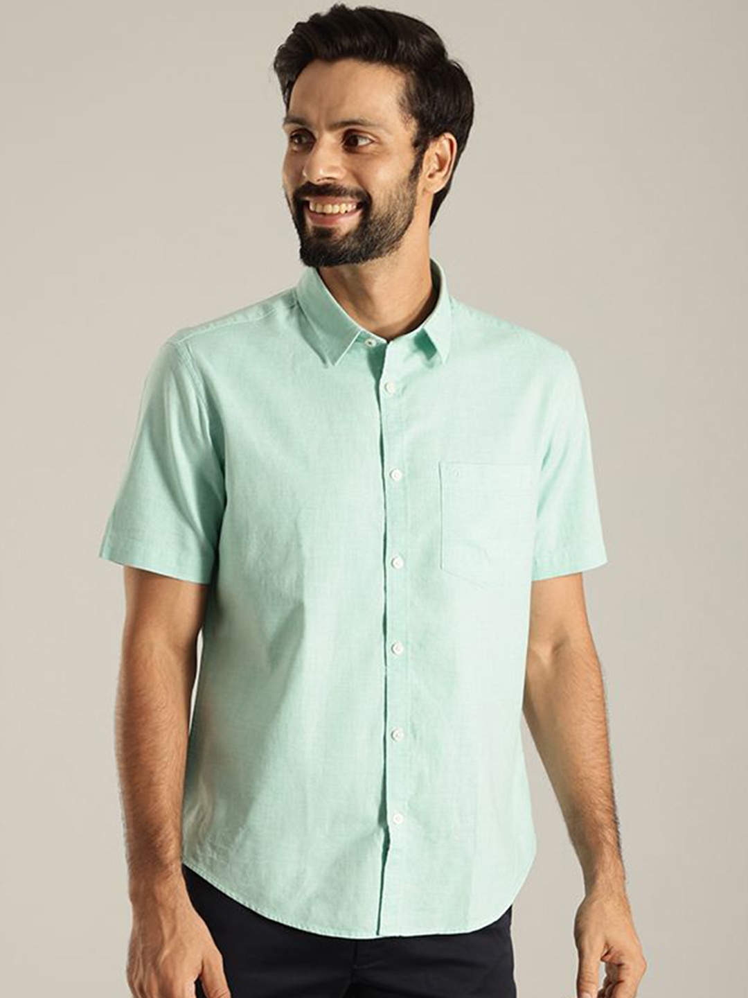 

Indian Terrain Men Slim Fit Opaque Casual Shirt, Green