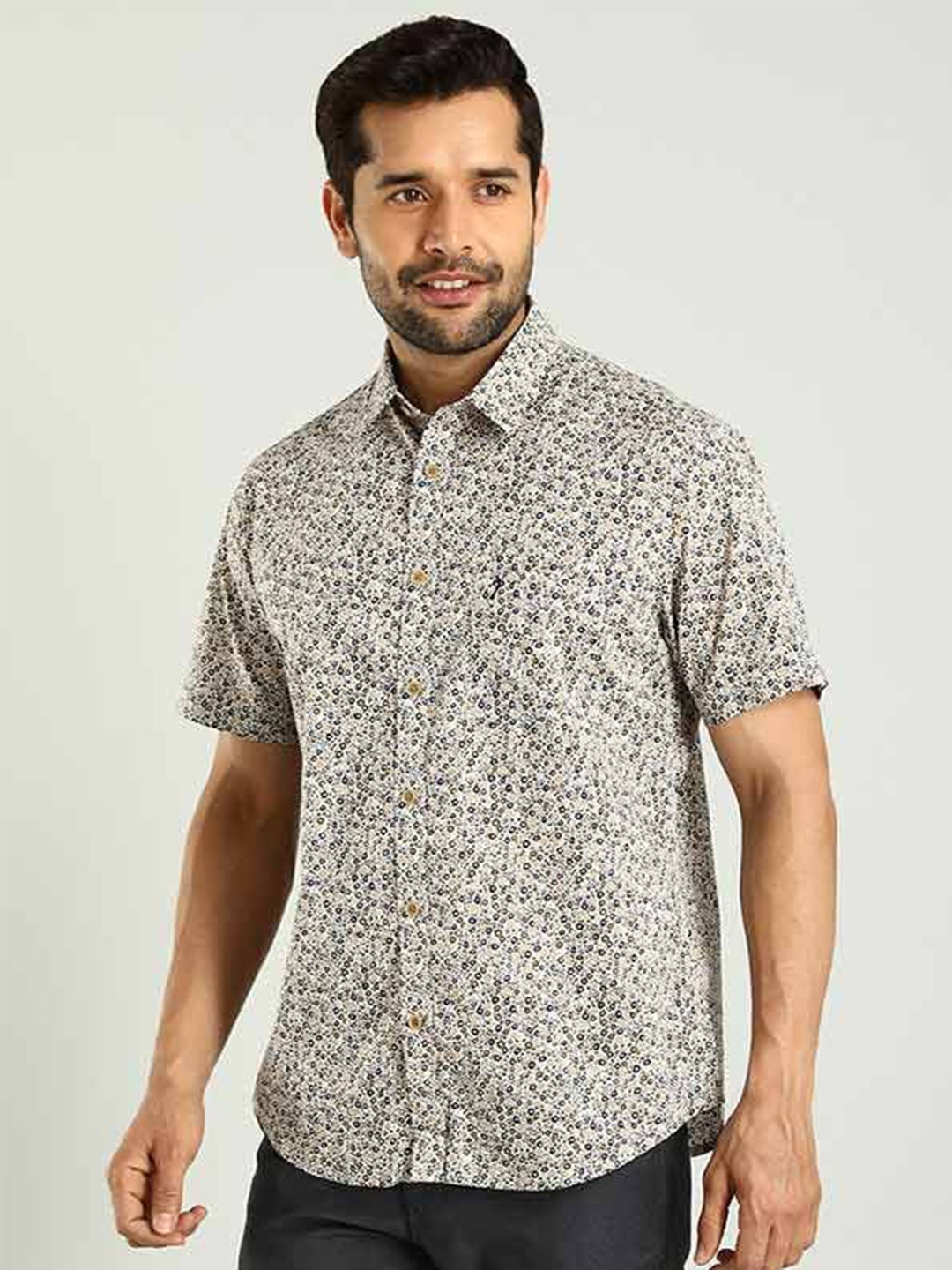 

Indian Terrain Men Classic Slim Fit Floral Opaque Printed Casual Shirt, White