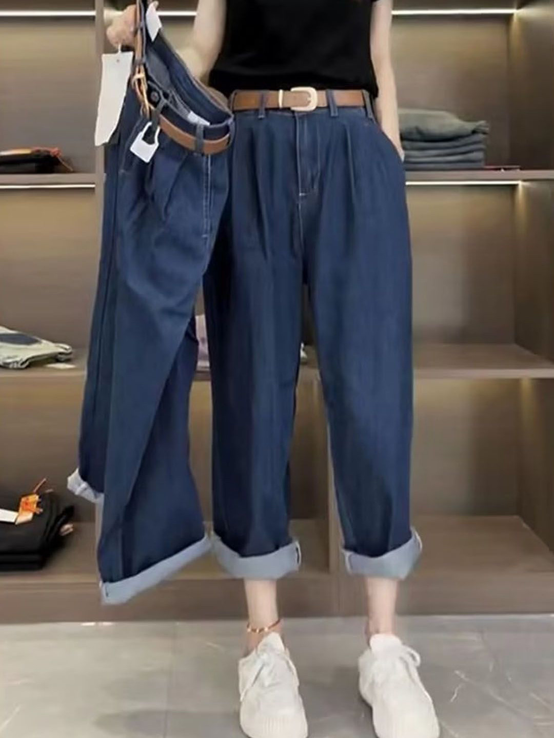 

StyleCast Women Regular Fit Mid-Rise Jeans, Blue