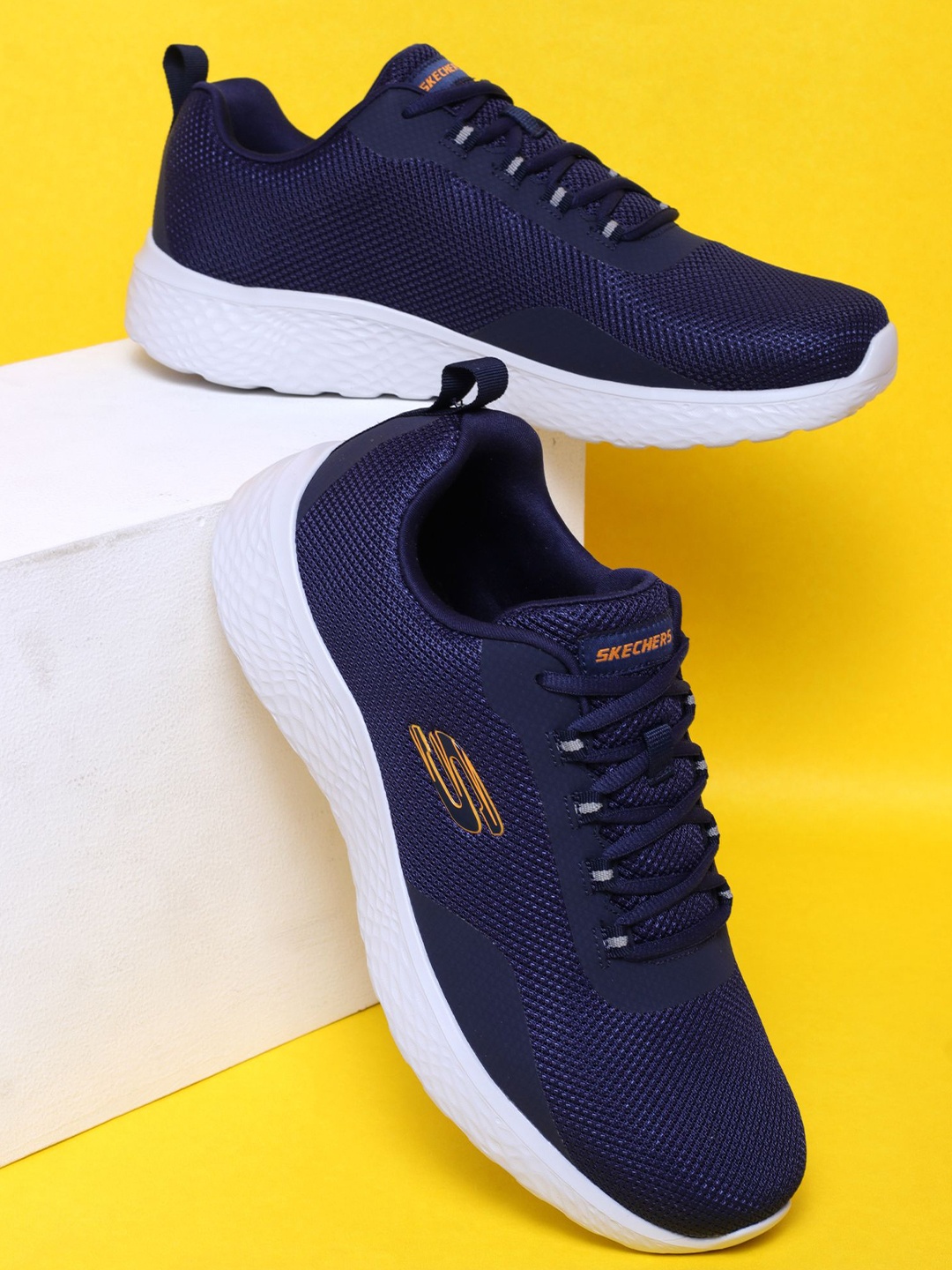 

Skechers Modern Cool Men Lace-Ups Sports Shoes, Blue