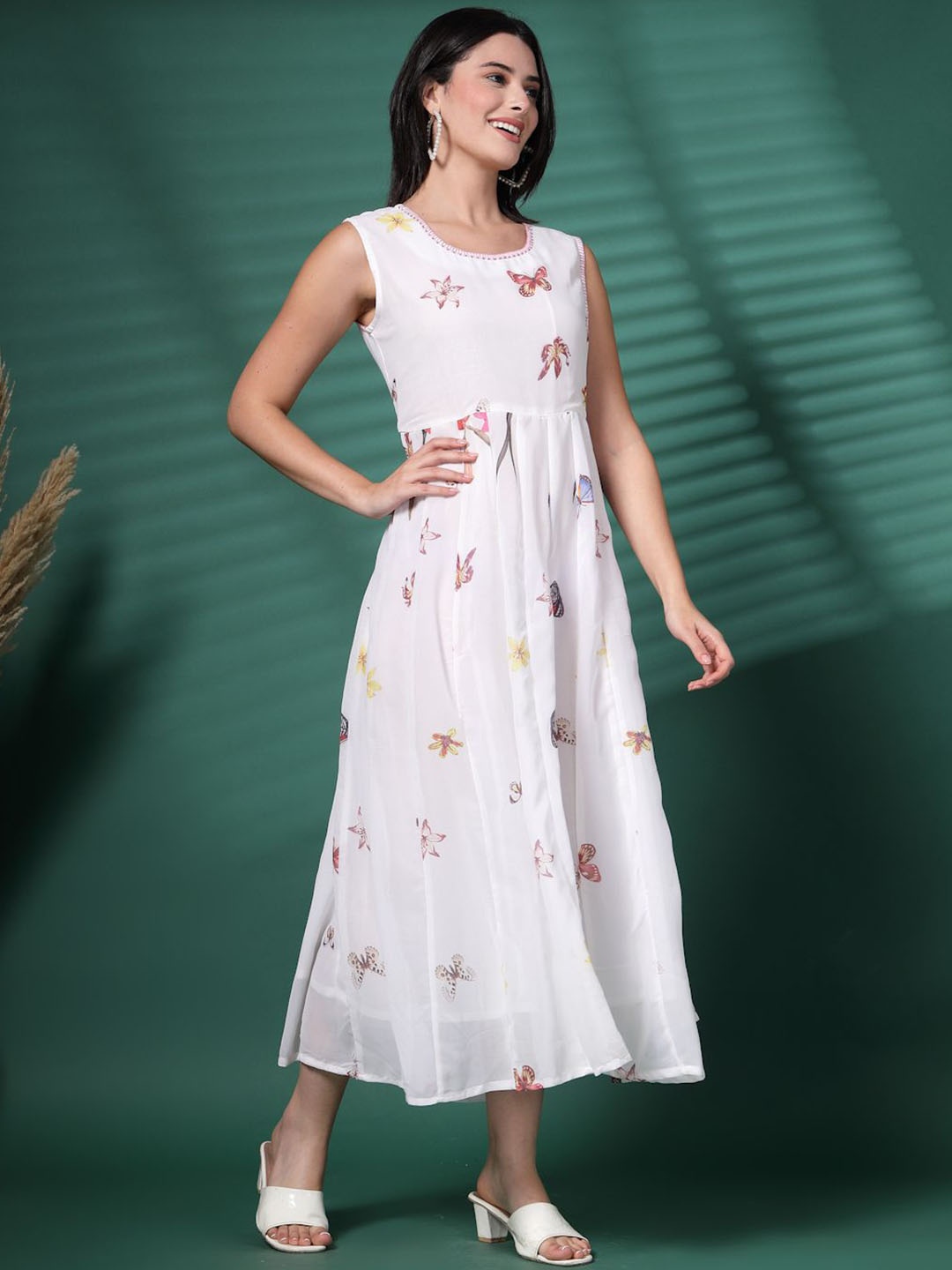 

Sangria Printed Georgette Round Neck Ethnic Dress, White