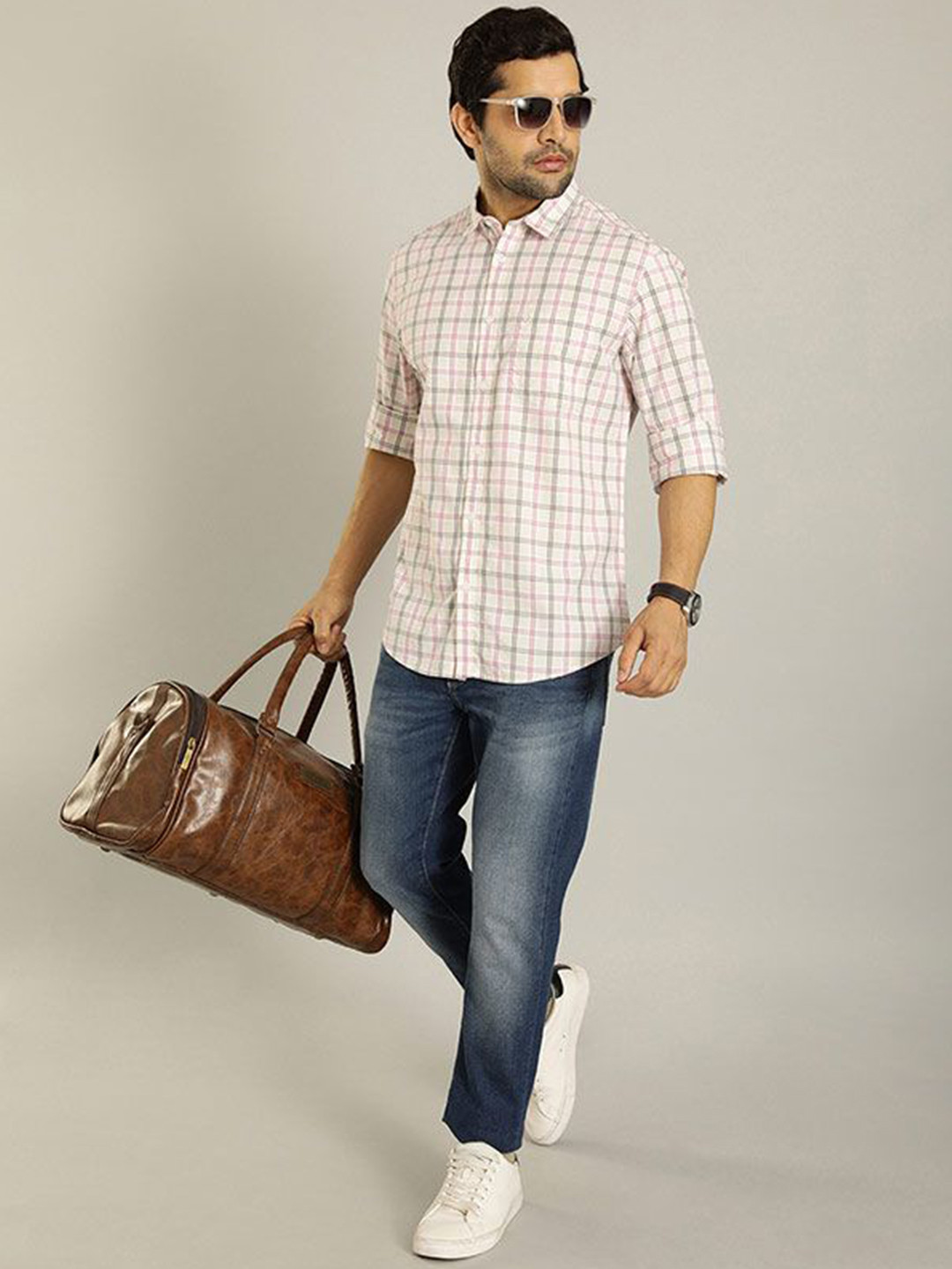 

Indian Terrain Men Slim Fit Tartan Checks Opaque Checked Casual Shirt, White