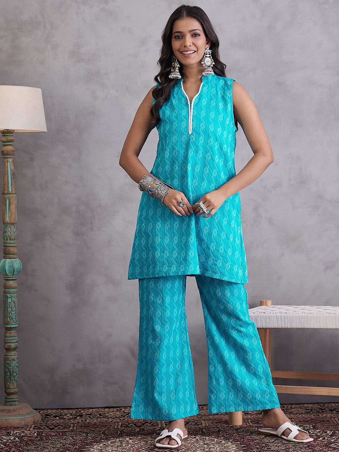 

Sangria Floral Printed Pure Cotton Tunic And Trousers, Blue