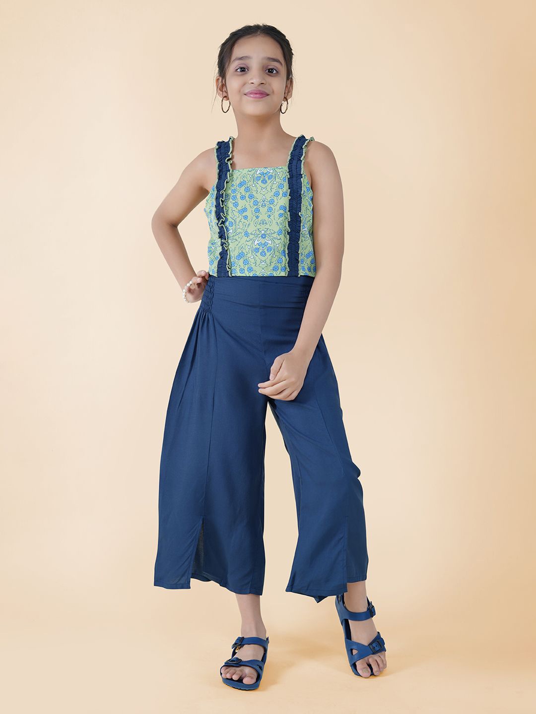 

YK Girls Floral Printed Sleeveless Top With Palazzos, Green