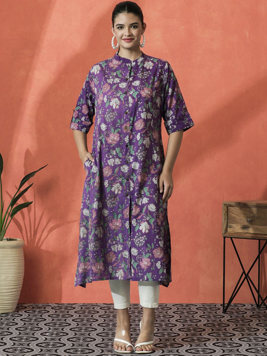 

Sangria Floral Printed Mandarin Collar Pure Cotton A-Line Kurta, Purple