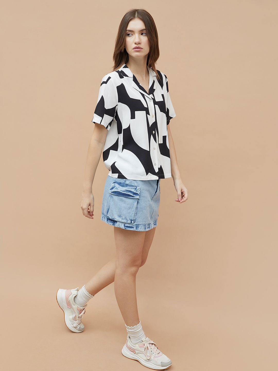 

Ginger by Lifestyle Women Opaque Printed Casual Shirt, Black