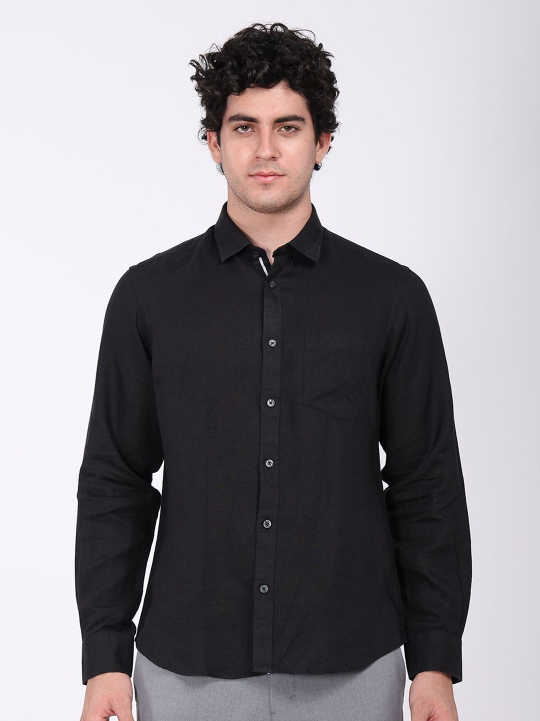 

Indian Terrain Men Classic Slim Fit Opaque Casual Shirt, Black