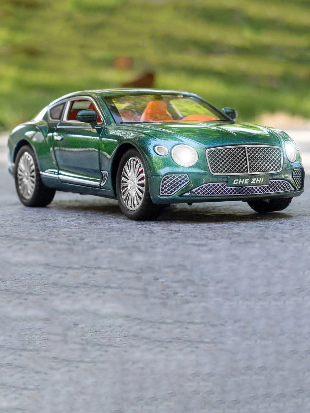 

PINQUE Kids Metal Car Toy Vehicle, Green
