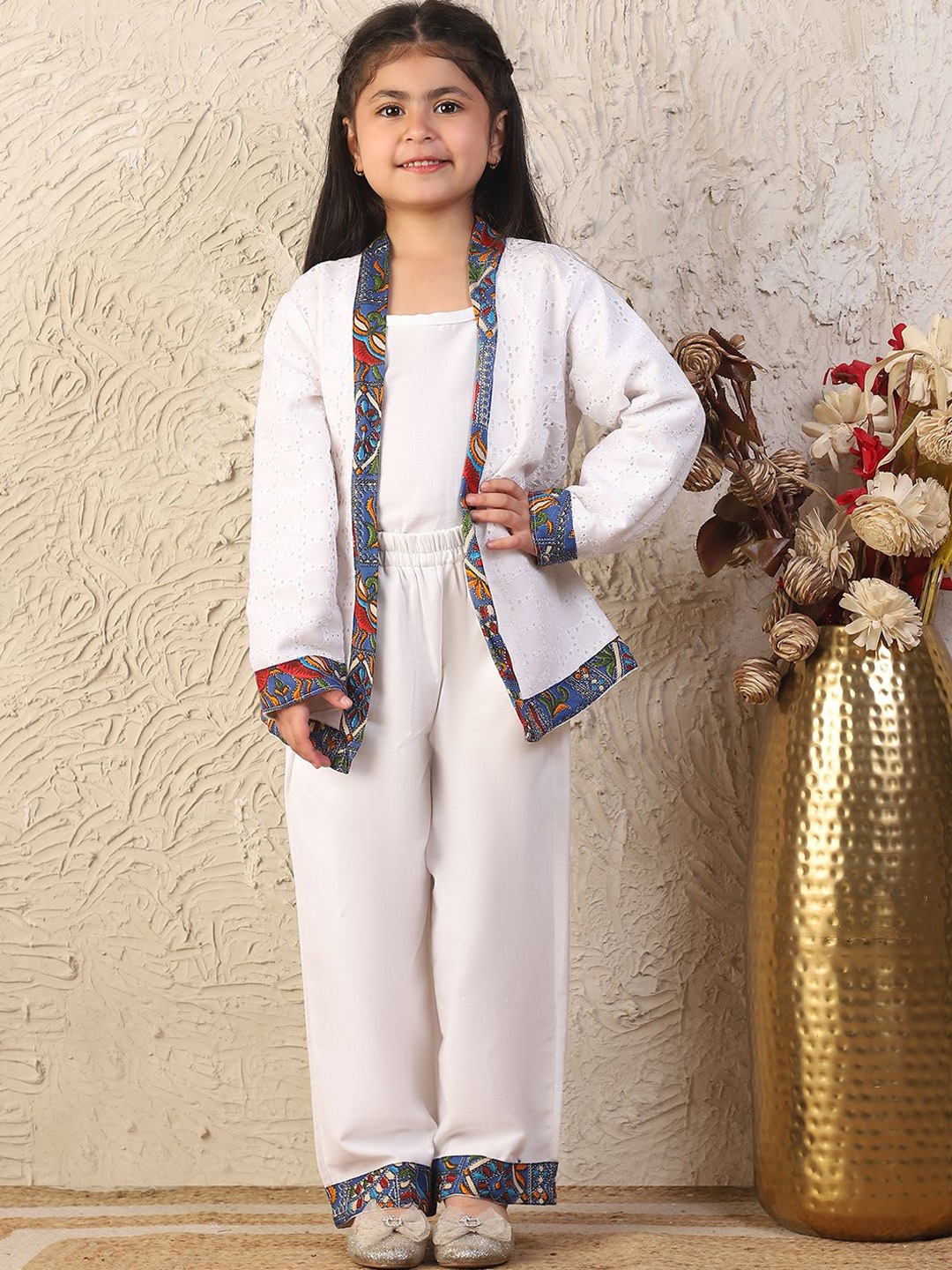 

NEUDIS Girls Self Designed Sqaure Neck Pure Cotton Top With Trousers & Shrug, White