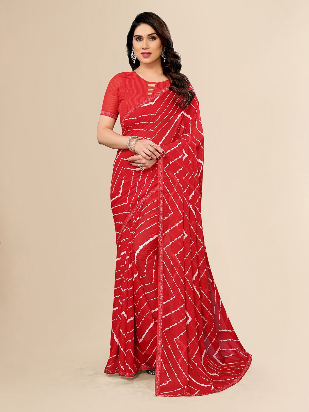 

Moda Rapido Women Beads and Stones Border Saree, Red