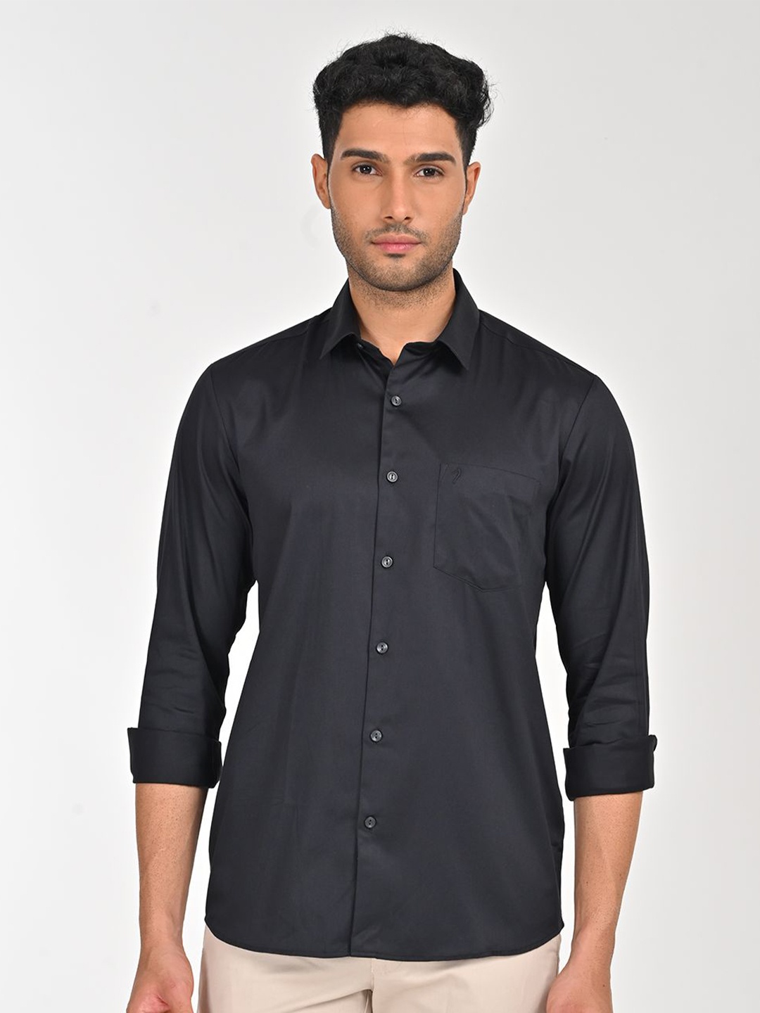 

Indian Terrain Men Slim Fit Opaque Casual Shirt, Black