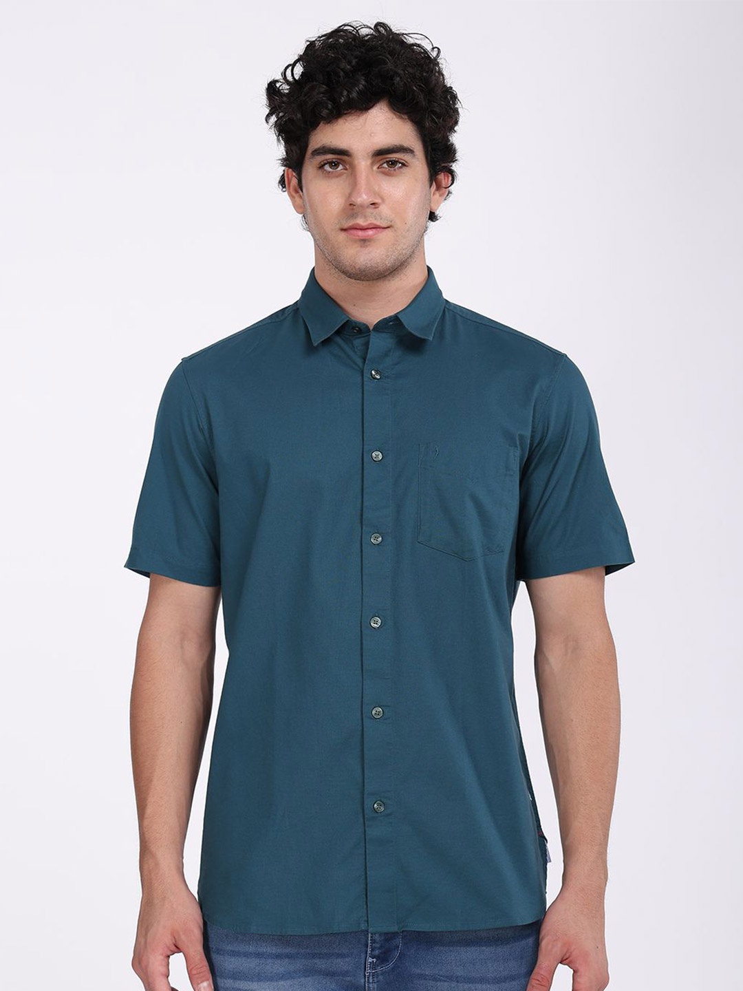 

Indian Terrain Men Classic Slim Fit Opaque Casual Shirt, Yellow