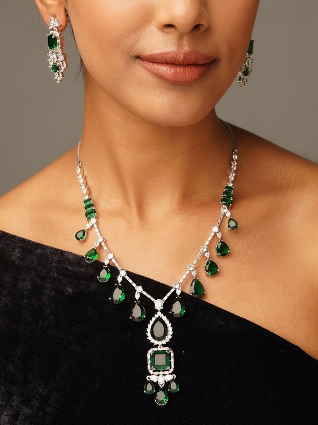 

ABDESIGNS Enchanting Silver Plated American Diamond Necklace Jewellery Set