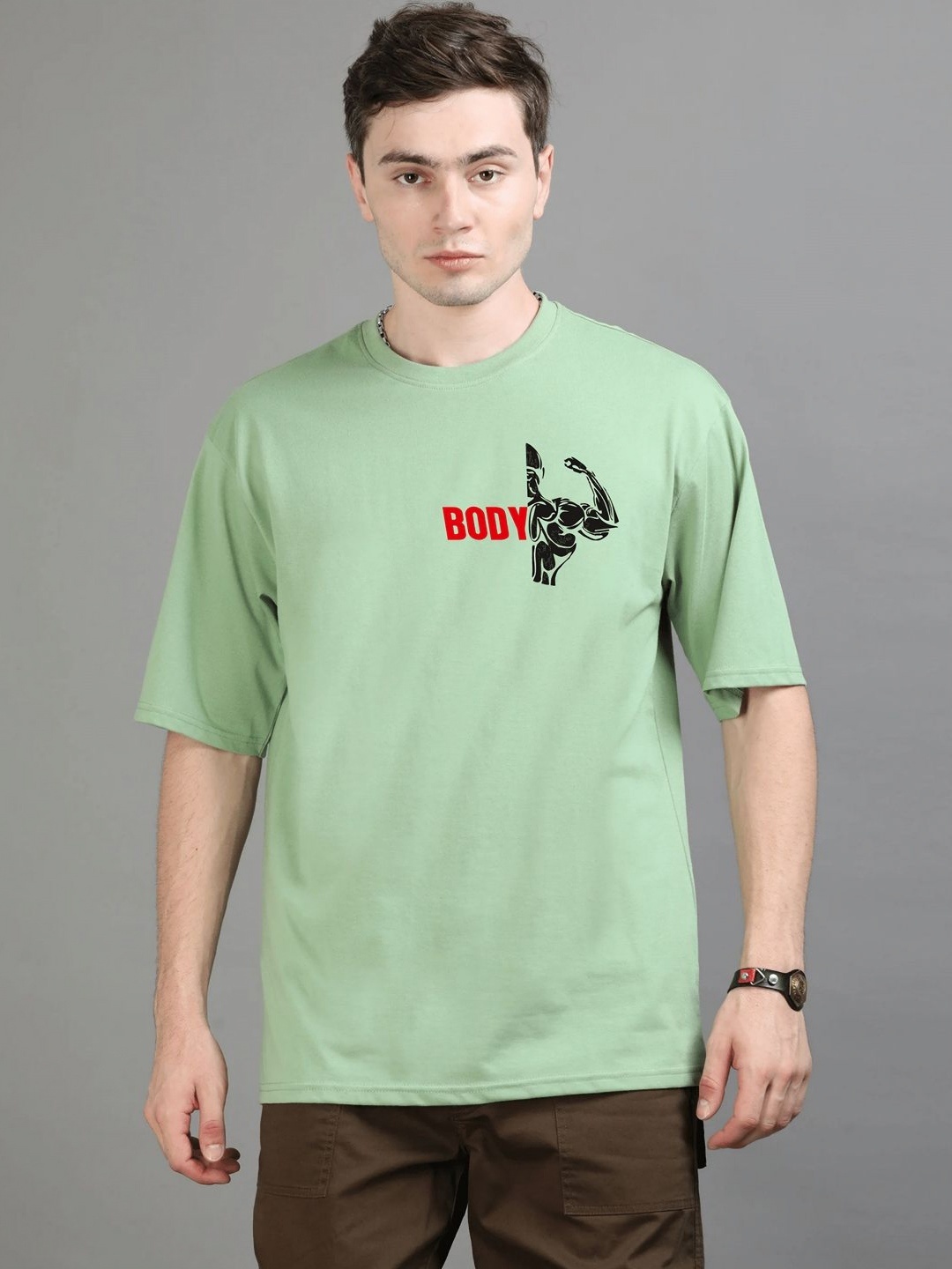 

GSPO Men Typography Printed Drop-Shoulder Sleeves Applique T-shirt, Green