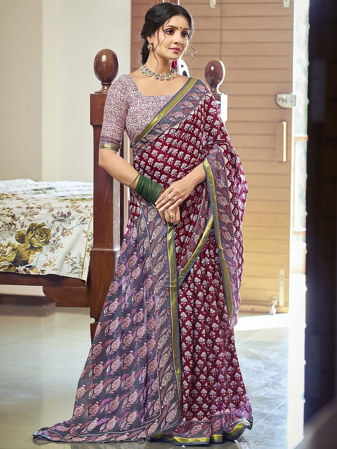 

Mitera Paisley Zari Pure Cotton Block Print Saree, Maroon