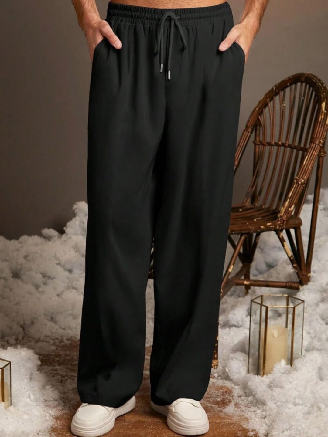 

THE BEETEL HOUSE Men Relaxed Loose Fit Easy Wash Trousers, Black