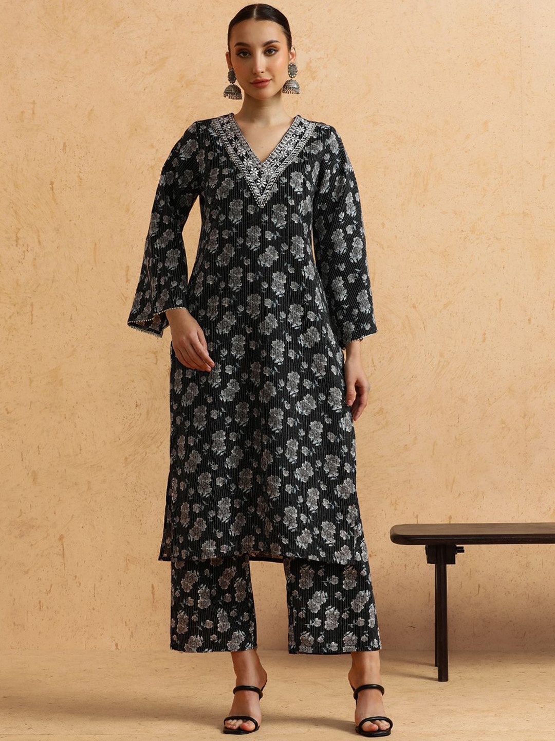 

STYLEBAAZI Striped Embroidered V-Line A-Line Pure Cotton Kurta With Trousers, Black