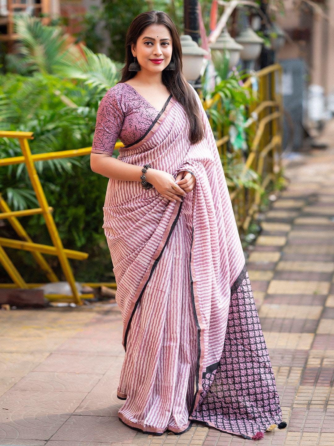 

DIVASTRI Leheriya Chanderi Saree, Purple