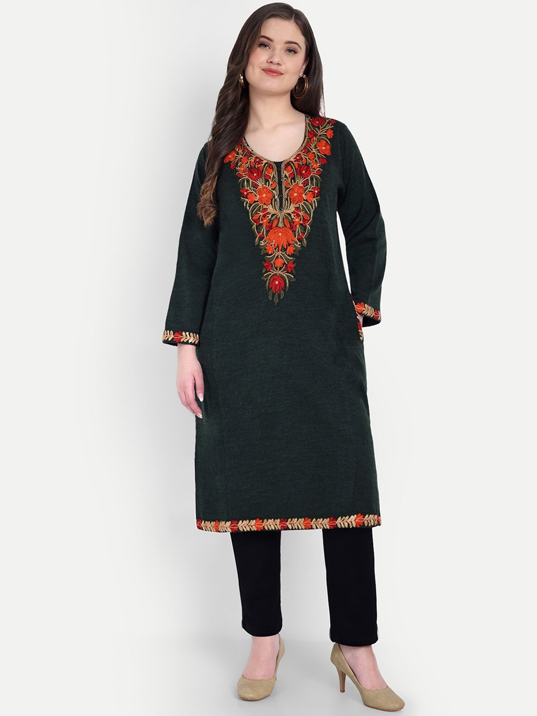 

HAUTEMODA Floral Yoke Design Round Neck Straight Woollen Phiran Kurta, Black