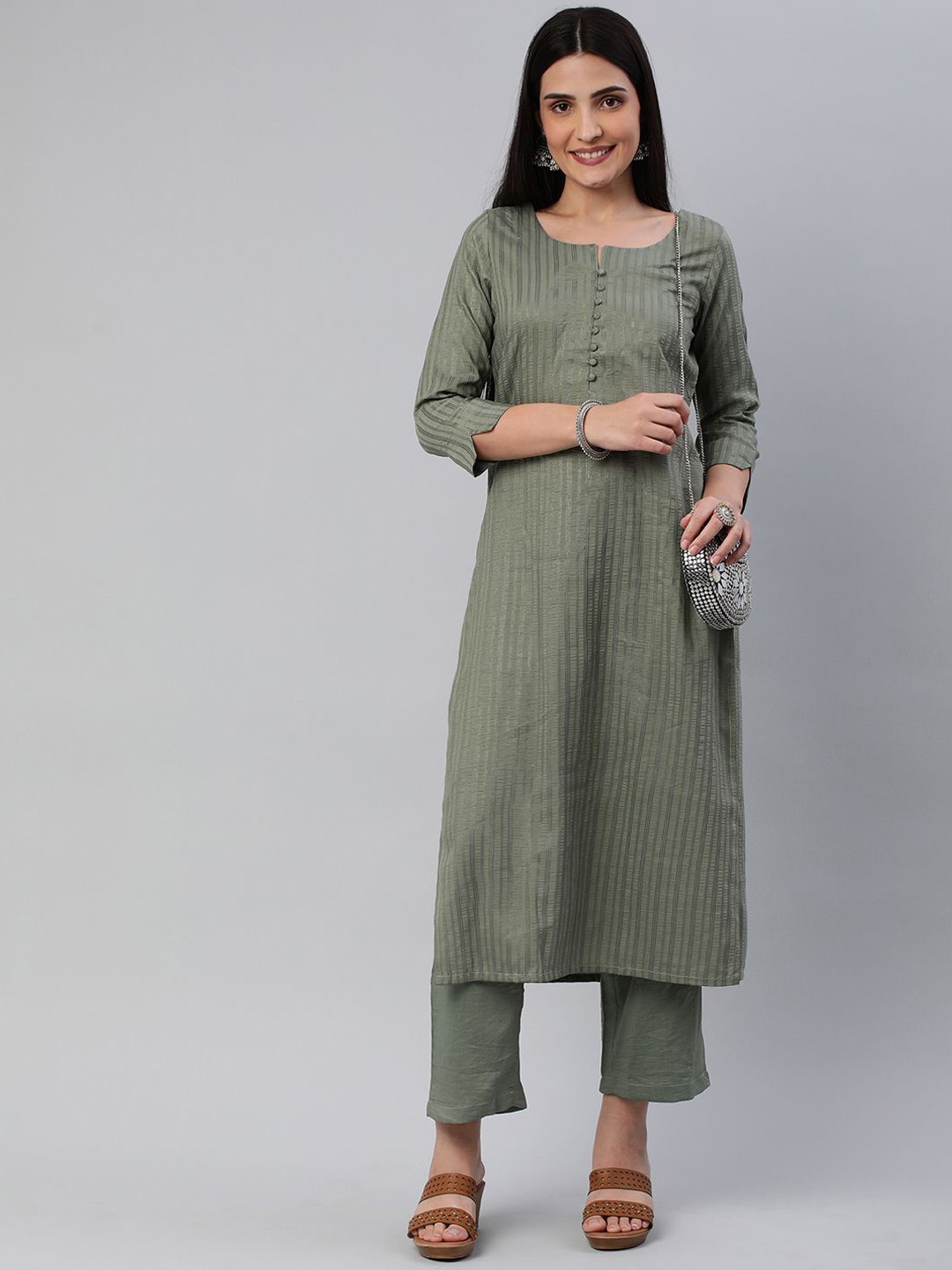 

DIVASTRI Striped Notch Neck Three-Quarter Sleeves Straight Kurta With Trouser, Green