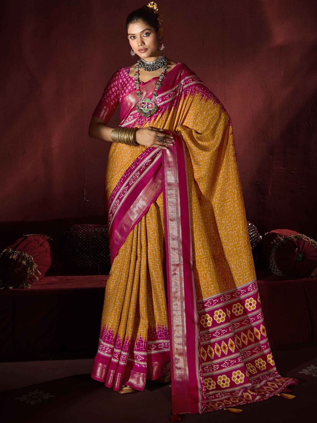 

SANSKAR Zari Silk Blend Kanjeevaram Saree, Yellow