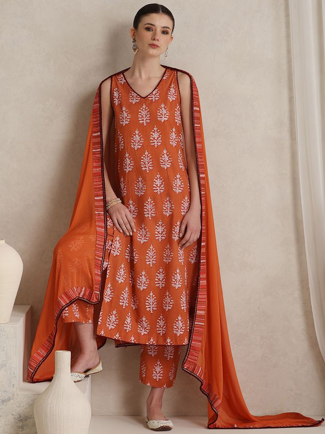 

Khushal K Floral Printed Pure Cotton Straight Kurta With Palazzo And Dupatta, Pink