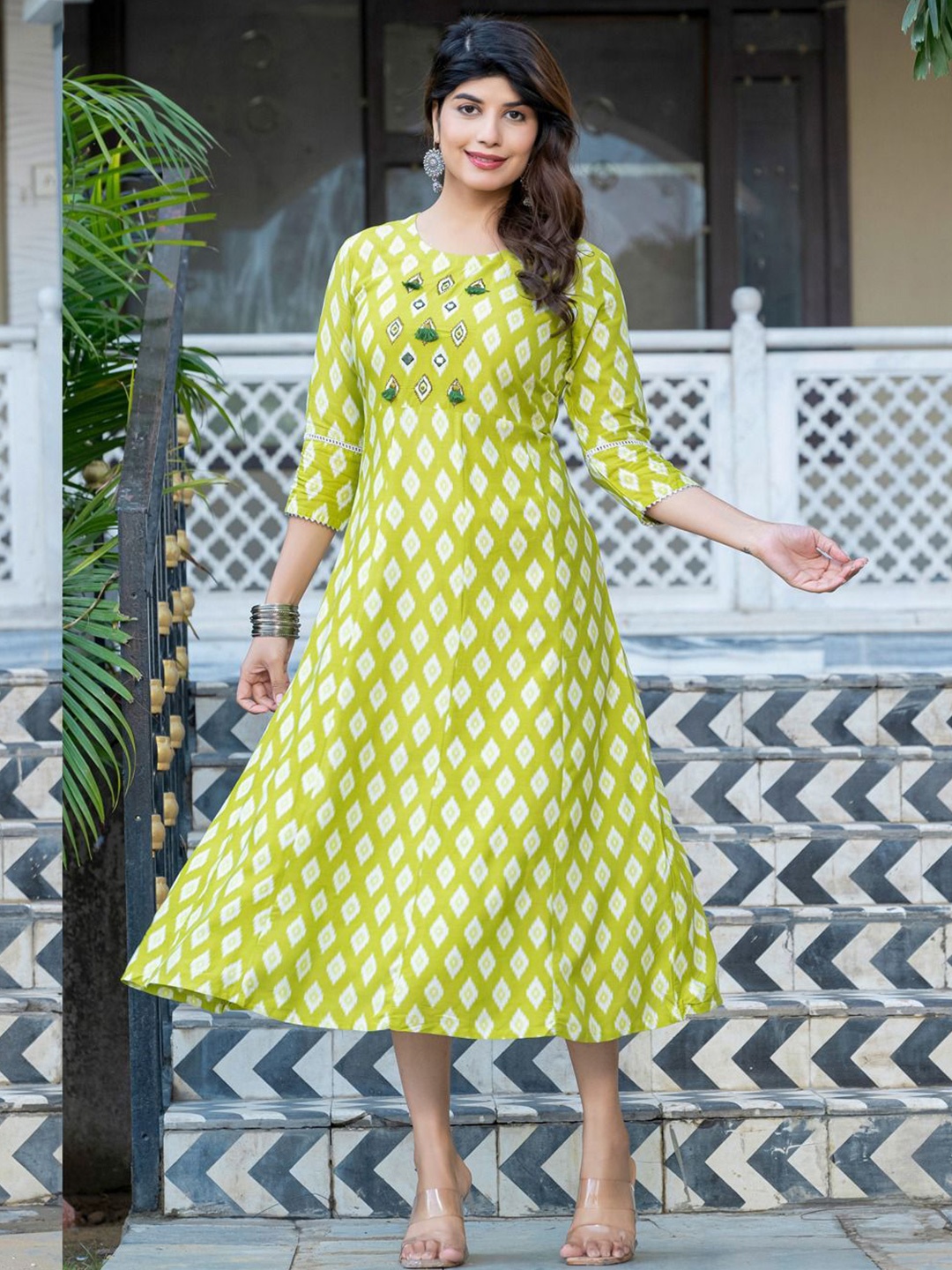 

Anouk Printed Aplique Anarkali Fit & Flare Maxi Dress, Lime green