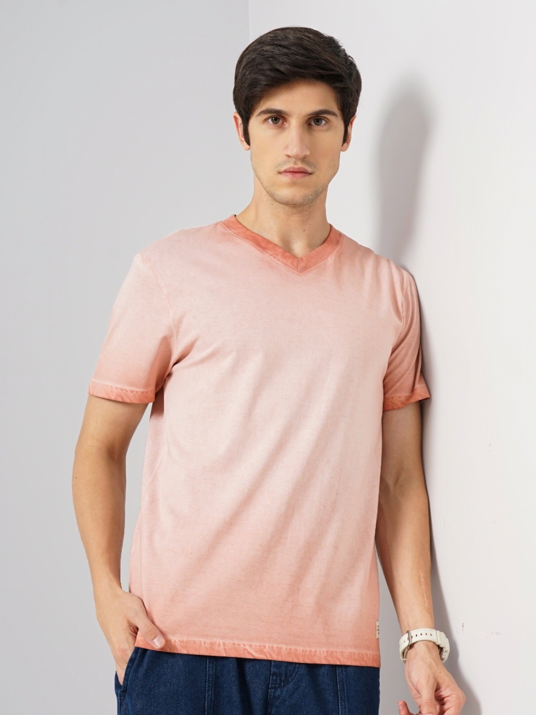 

Genoa Men Tie and Dye Dyed V-Neck Slim Fit T-shirt, Pink