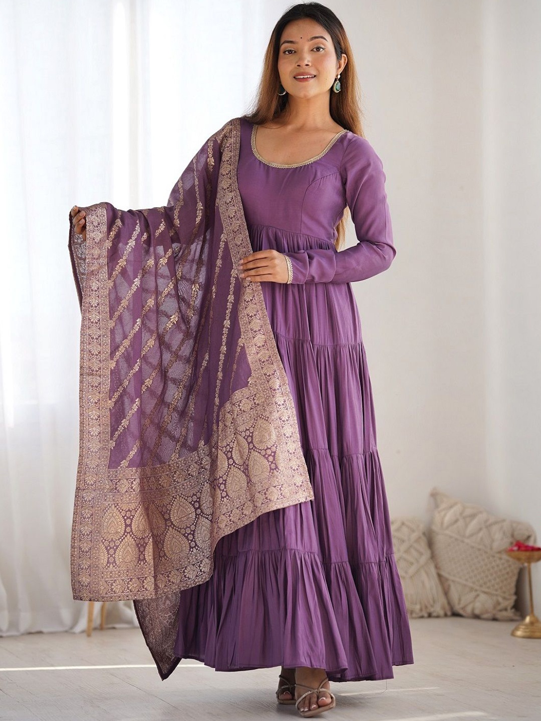 

JATRIQQ Printed Tiered Chanderi Silk Kurta With Trousers & Dupatta, Mauve