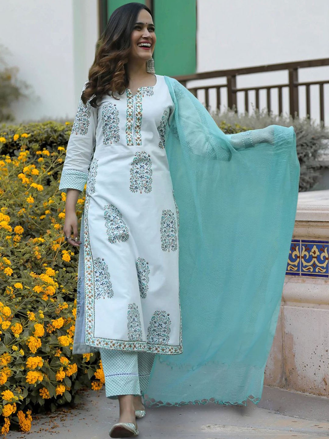 

Moda Rapido Women Ethnic Motifs Printed Regular Kurta with Trousers & With Dupatta, White