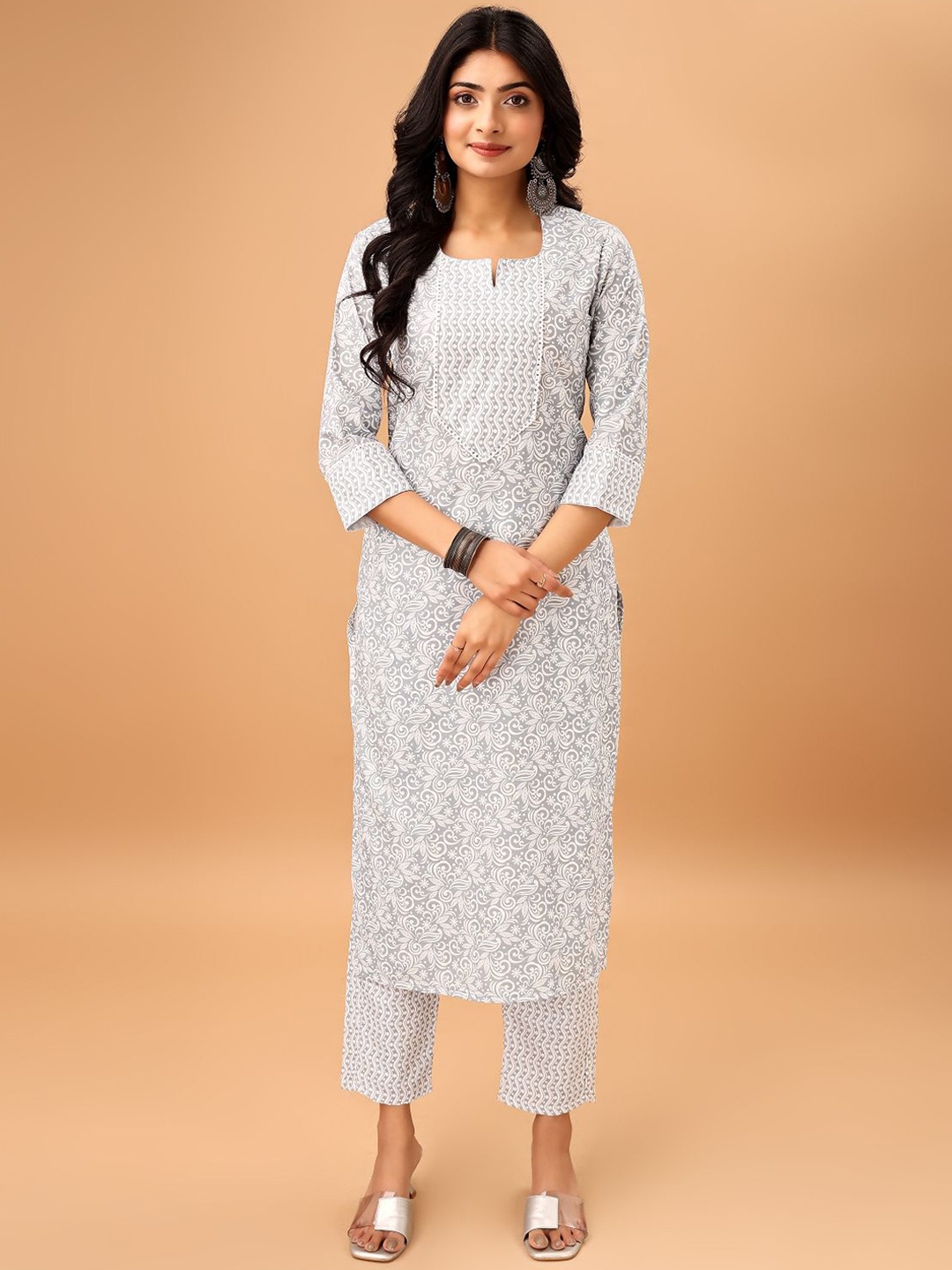 

SANTOPERA DESIGNER Floral Printed Notch Neck Straight Kurta With Trousers, Grey