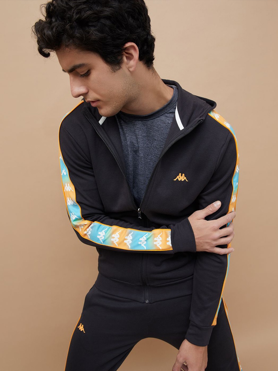 

Kappa Men Hooded Cotton Sweatshirt, Charcoal