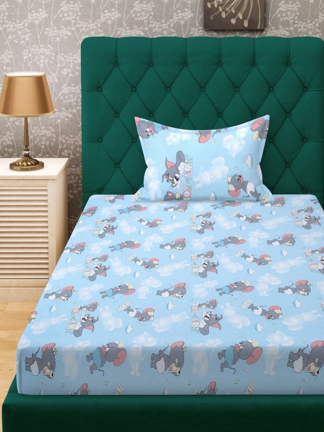 

KLOTTHE Blue & White Cartoon Printed Fitted 400TC Cotton Single Bedsheet with Pillow Cover