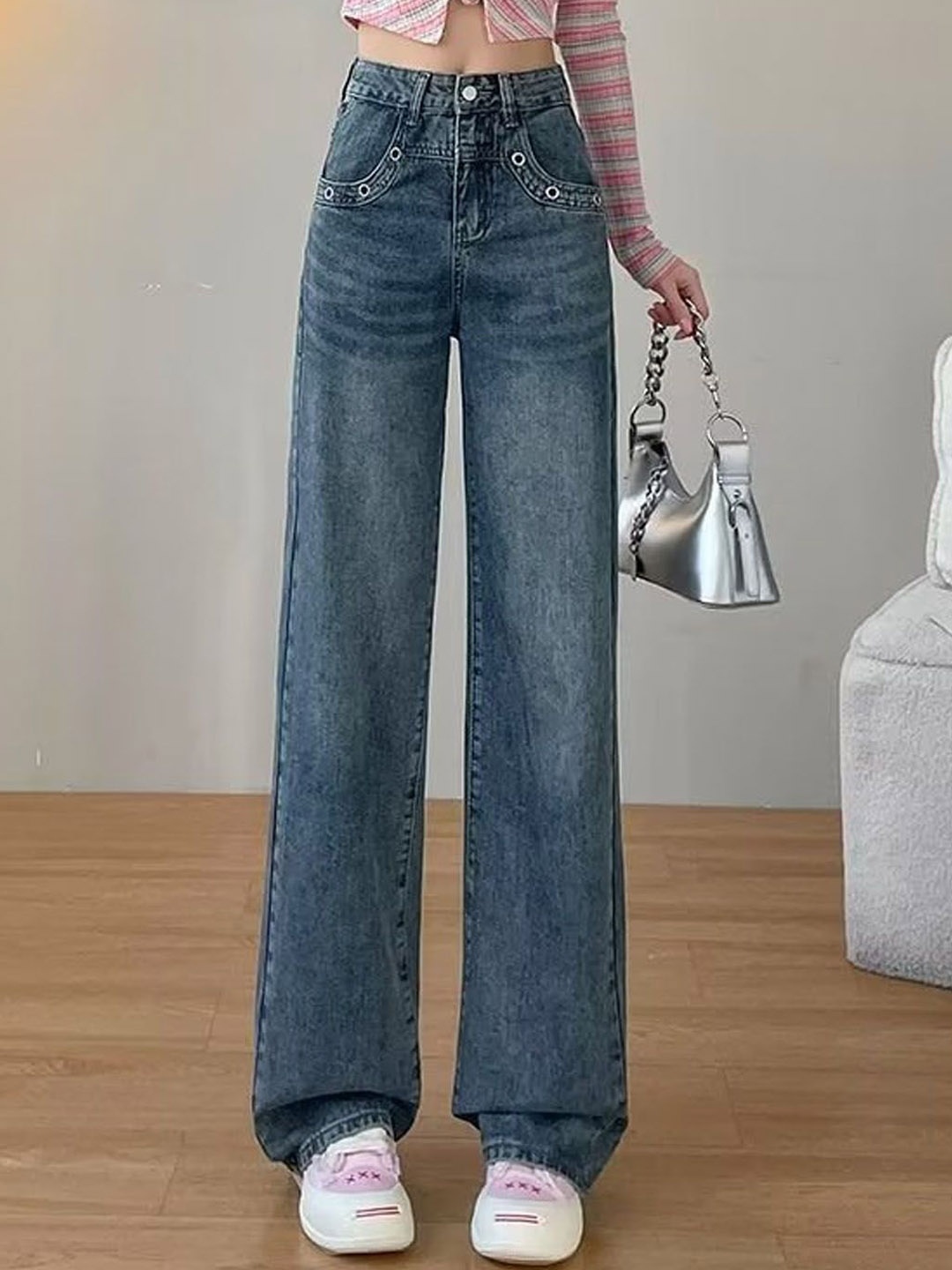 

StyleCast Women Clean Look Heavy Fade Jeans, Blue