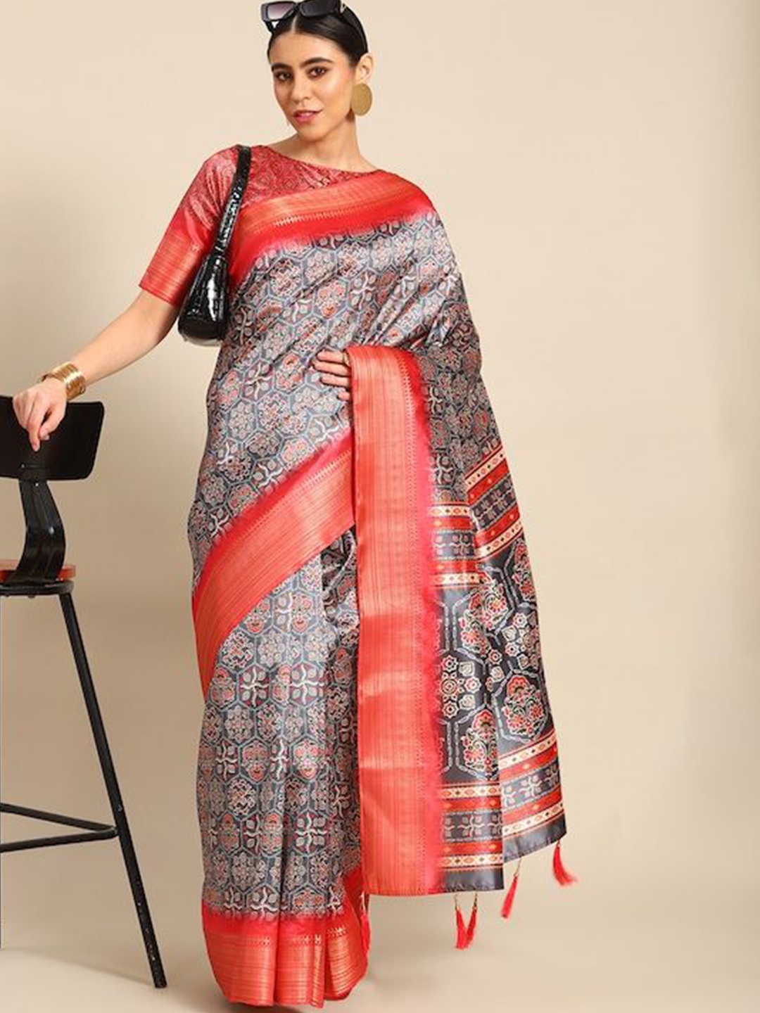 

KAVINDI Ethnic Motifs Pure Silk Bagh Saree, Grey