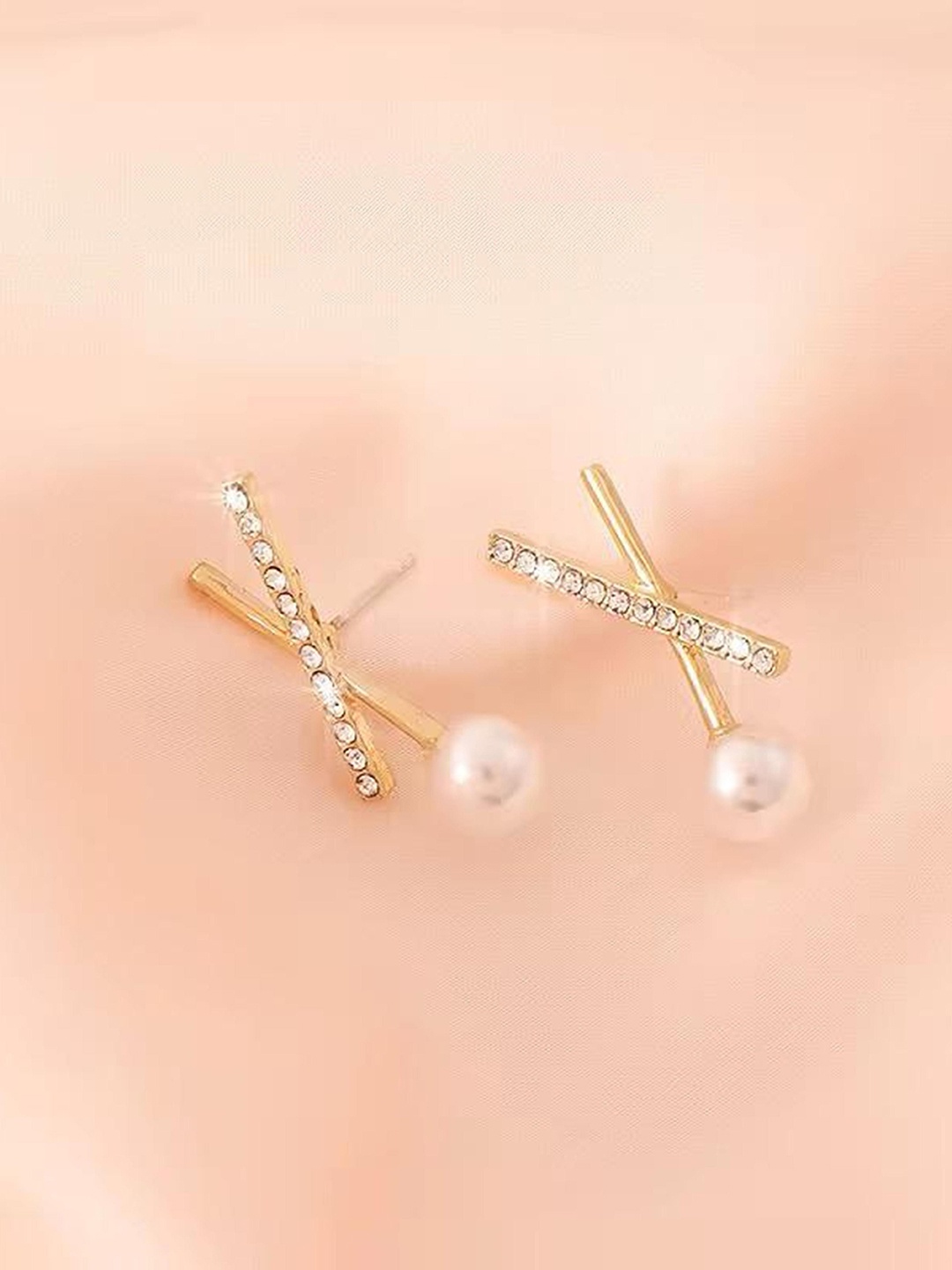 

MADDY SPACE Set Of 2 Gold-Plated Artificial Stones Studded Contemporary Korean Studs