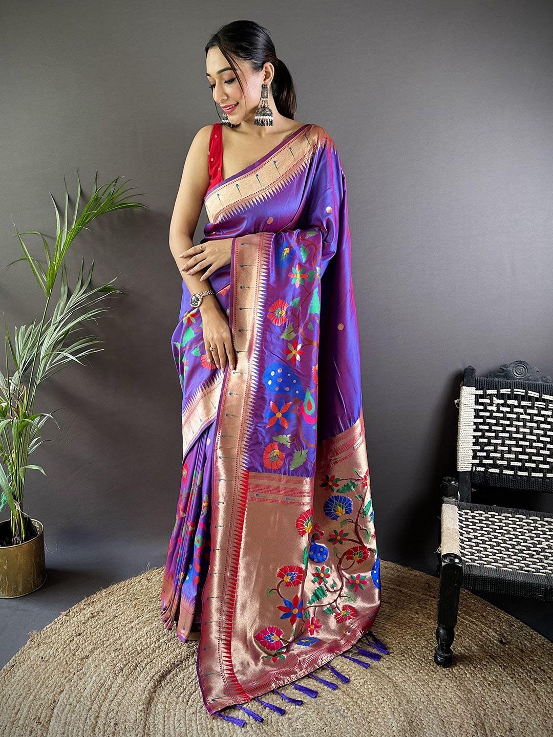 

DIVASTRI Ethnic Motifs Printed Zari Designer Paithani Saree, Purple