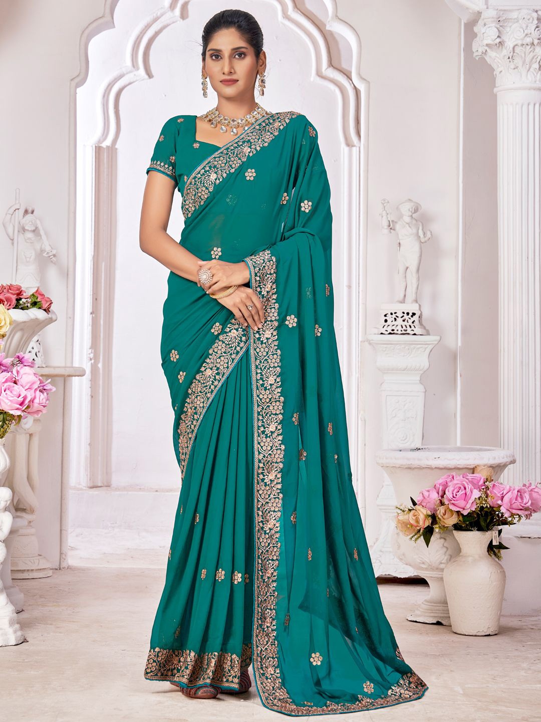 

DIVASTRI Embellished Embroidered Saree With Unstitched Blouse Piece, Teal