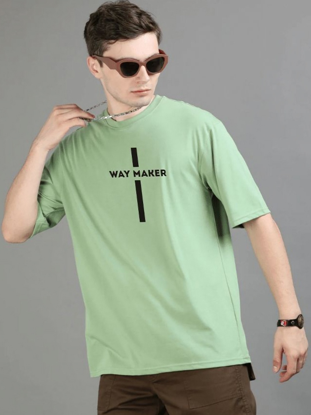 

GSPO Men Typography Printed Pockets T-shirt, Green