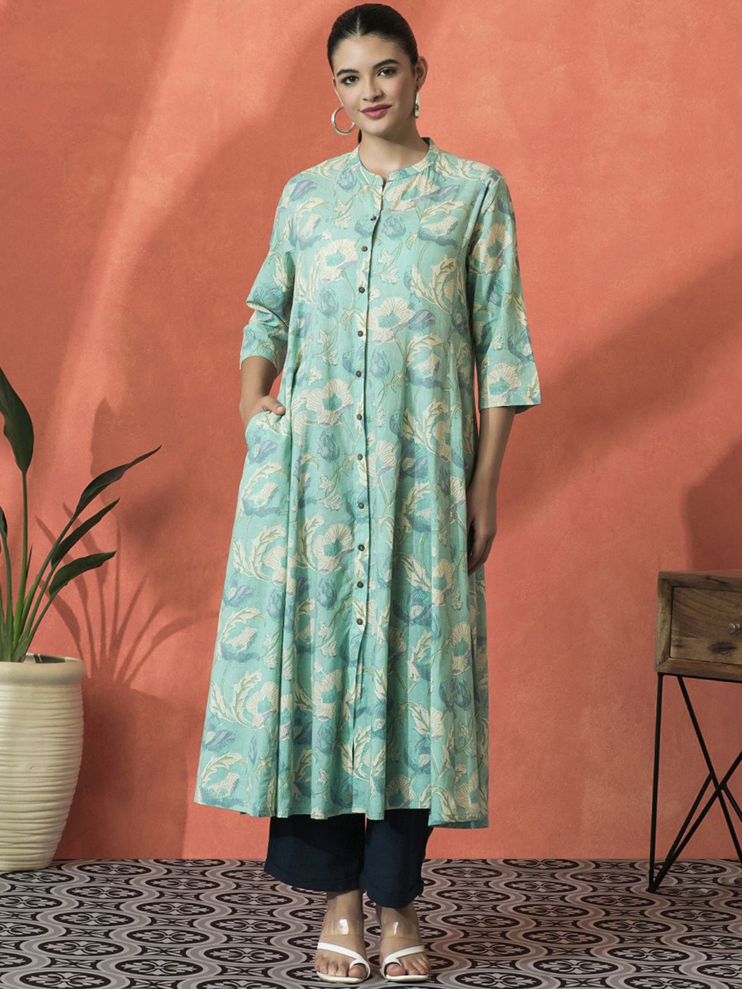 

Sangria Floral Printed Mandarin Collar Panelled Pure Cotton A-Line Kurta, Teal