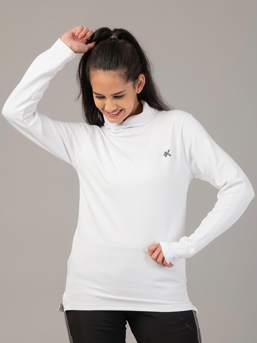 

HRX by Hrithik Roshan Women Turtle Neck Sweatshirt, White