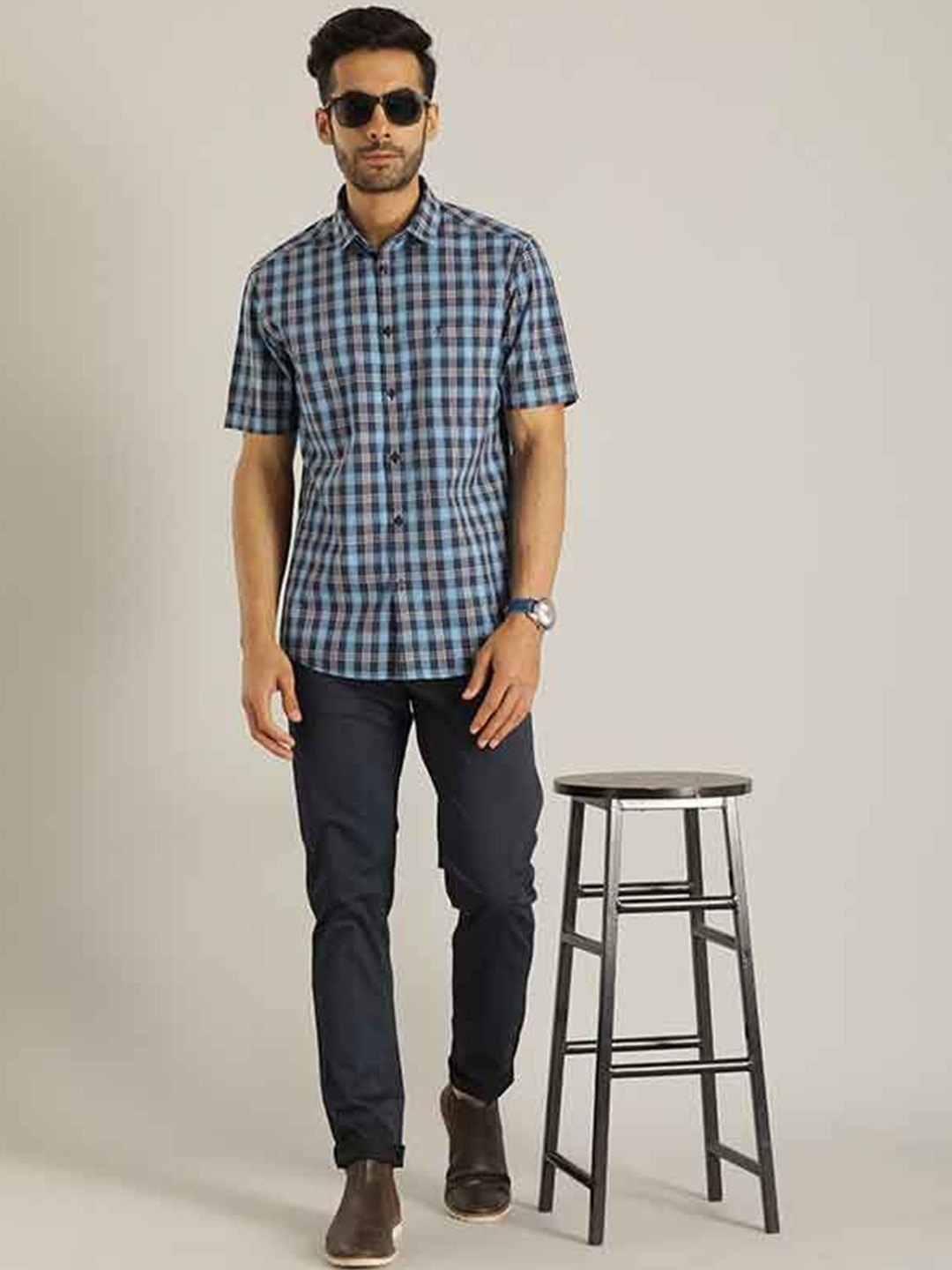 

Indian Terrain Men Slim Fit Tartan Checks Opaque Checked Casual Shirt, Blue